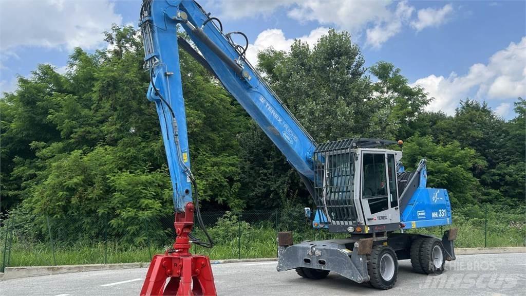 Terex MHL 331 轮式挖掘机