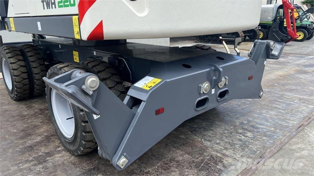 Terex TWH 220 S5 轮式挖掘机
