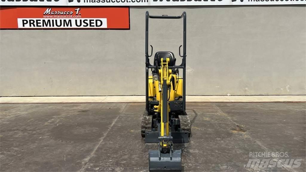 Wacker Neuson 803 小型挖掘机