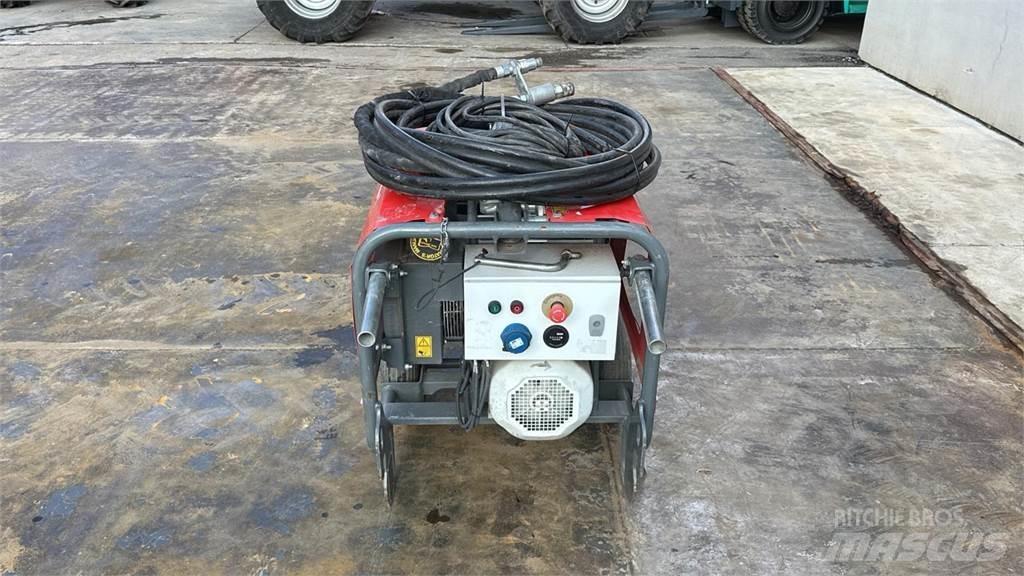 Wacker Neuson HPU8 拖车式灯塔