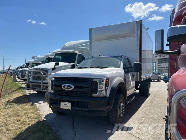 Ford F450 XL 4x2 厢式货车