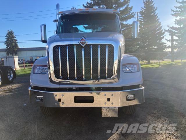 International HX 牵引车