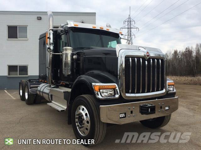 International HX 牵引车