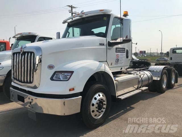 International HX 牵引车