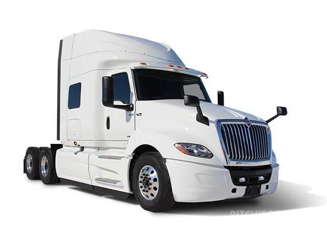 International LT 牵引车