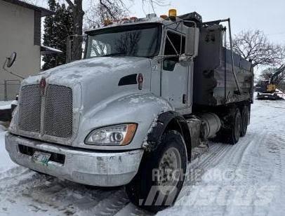 Kenworth T300 自卸式货车