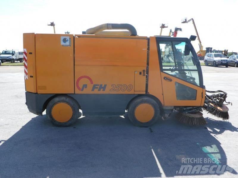 Aebi MFH 2500 道路清扫车