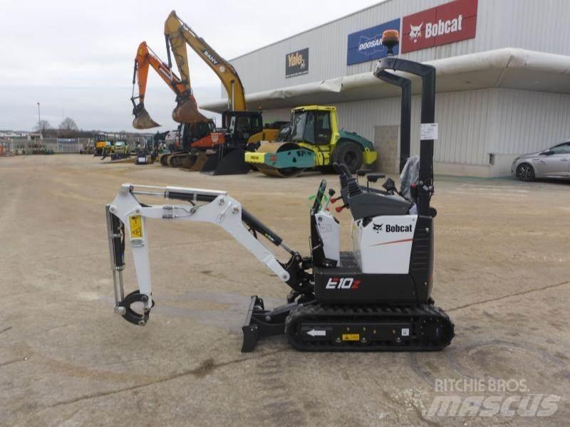 Bobcat E10Z 小型挖掘机