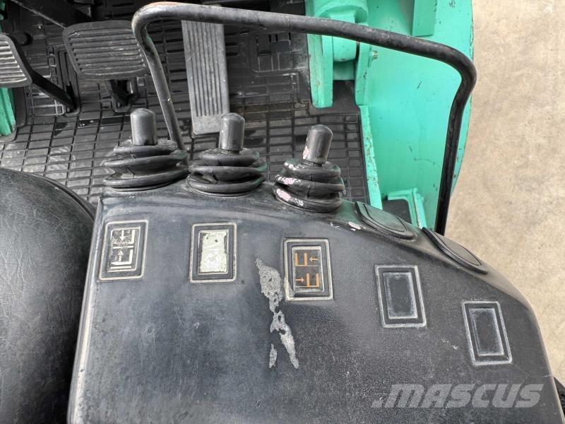 Mitsubishi FG30 其他叉车