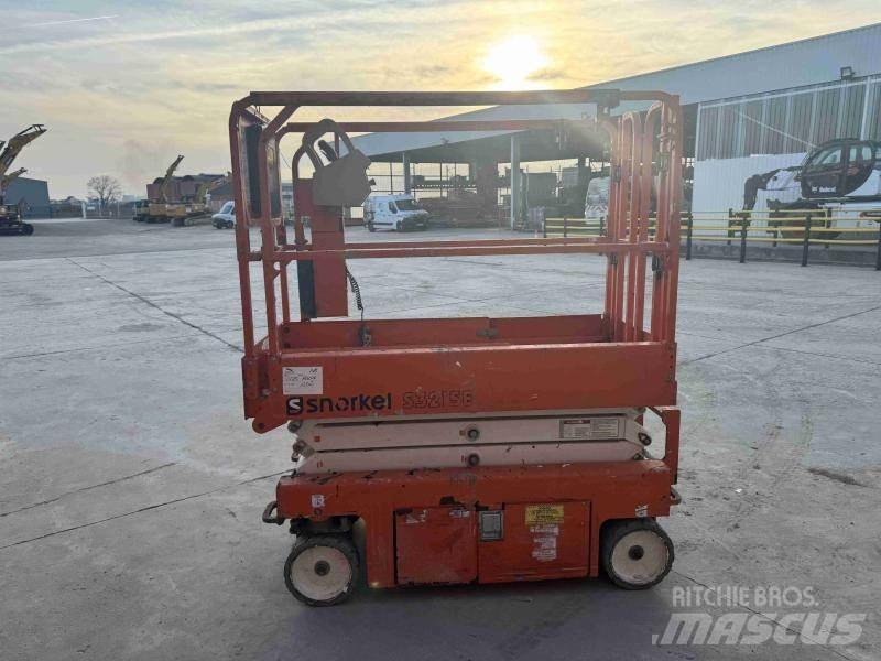 Snorkel S3215E 曲臂高空工作平台
