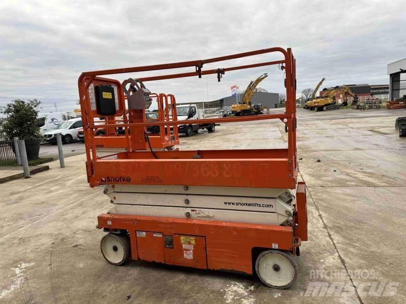 Snorkel S3220E 曲臂高空工作平台