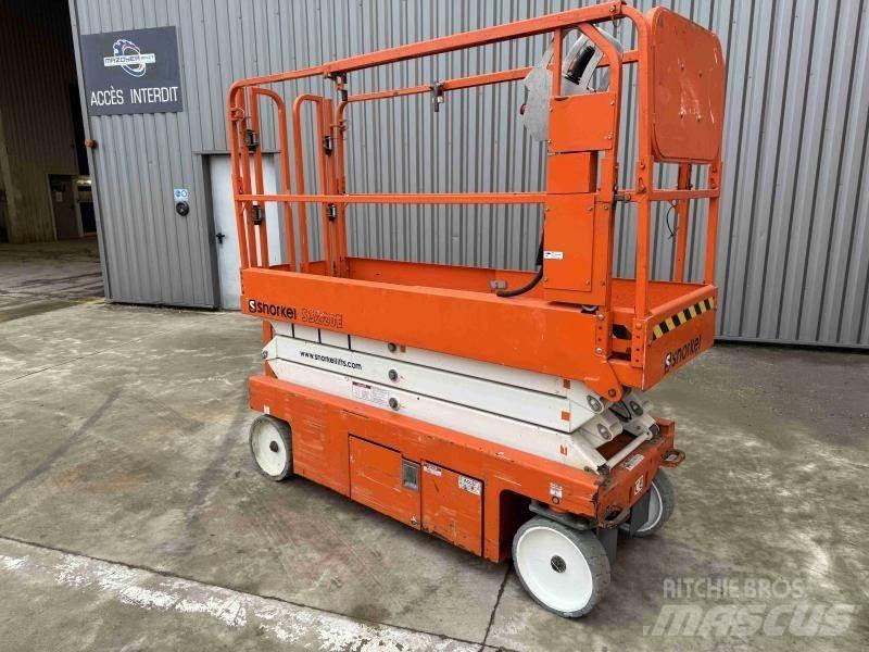 Snorkel SE3220E 曲臂高空工作平台
