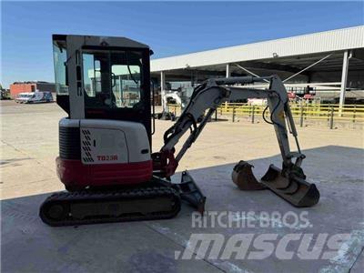 Takeuchi TB 23 小型挖掘机