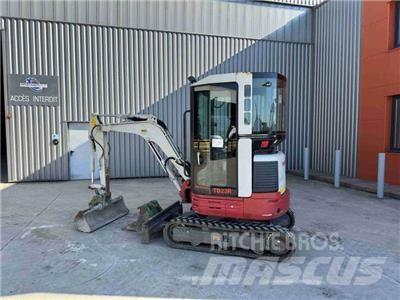Takeuchi TB 23 小型挖掘机