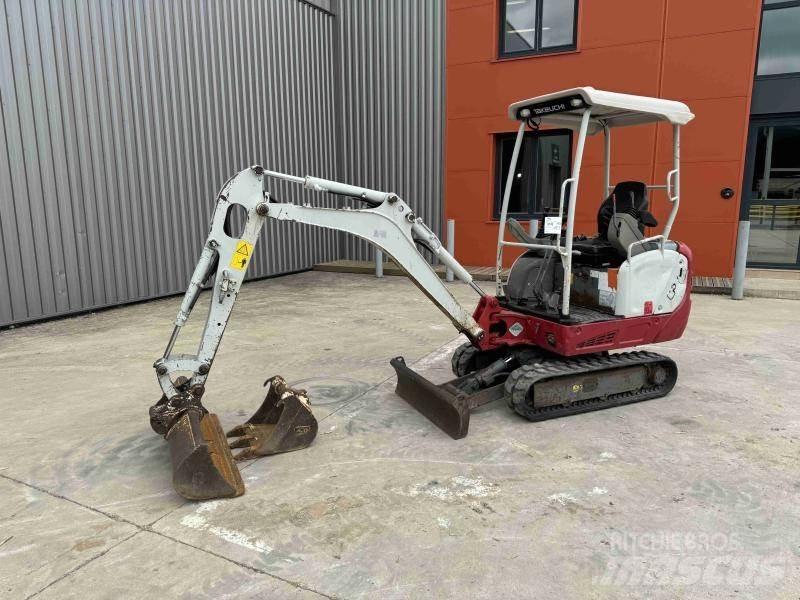 Takeuchi TB216 小型挖掘机