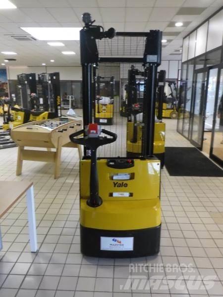 Yale MS12 手推堆垛车