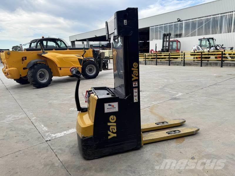 Yale MS16 IL 手推堆垛车
