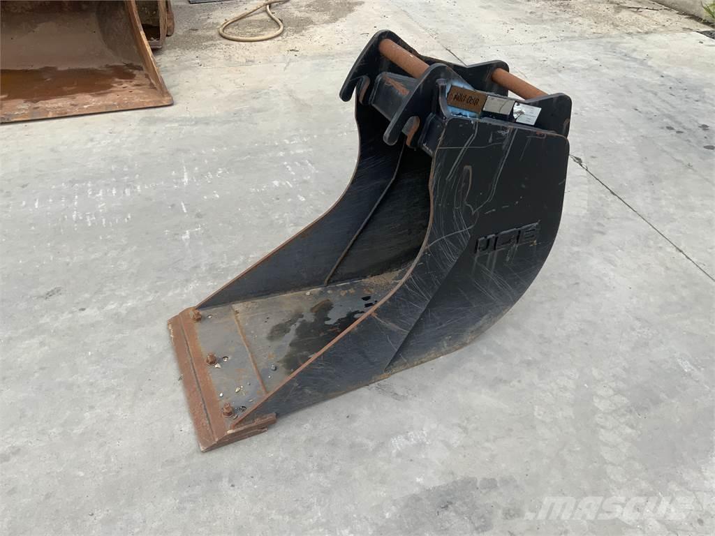 JCB 2ft bucket 农业机械-其他