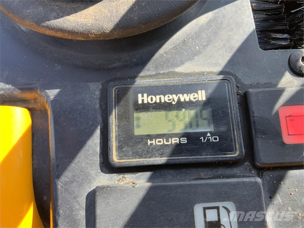 JCB 8008 Micro Digger 农业机械-其他