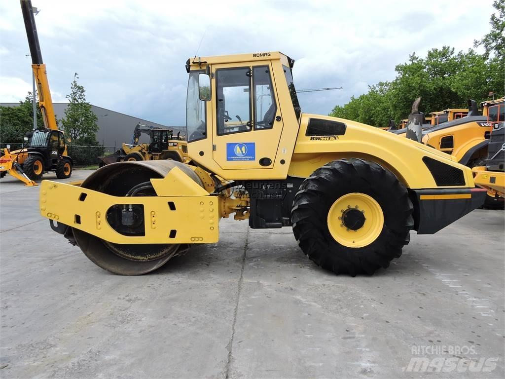 Bomag BW211D-4 GERMAN 其他压路机
