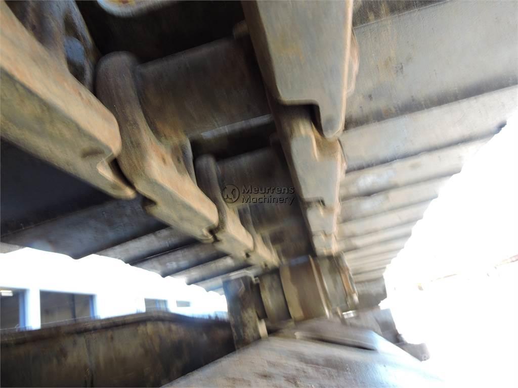 CAT 323D 履带挖掘机