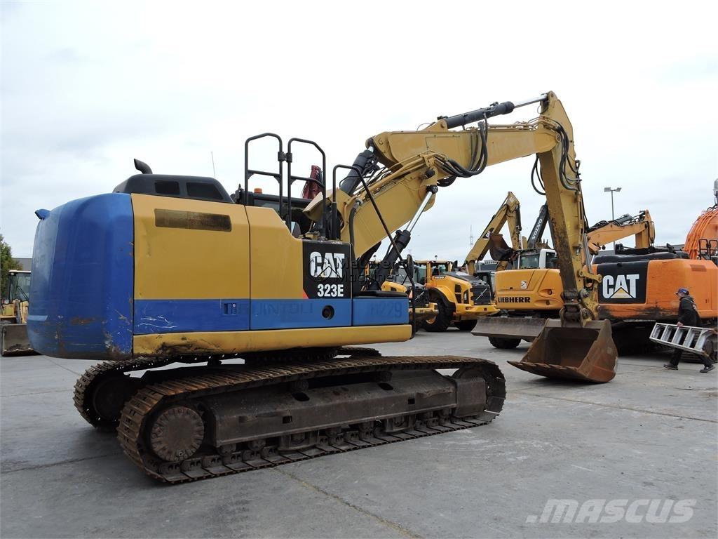 CAT 323EL 履带挖掘机