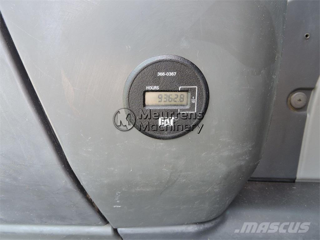 CAT 328 D 履带挖掘机