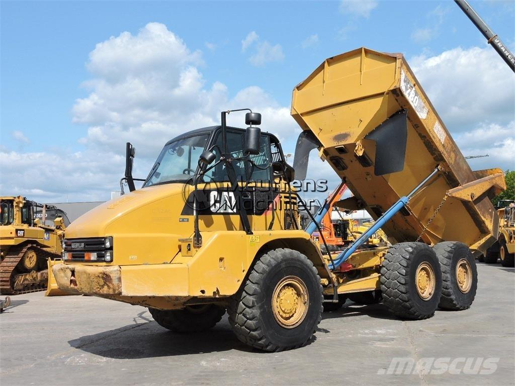 CAT 730 铰接式自卸车