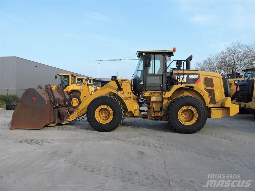CAT 950M 轮式装载机