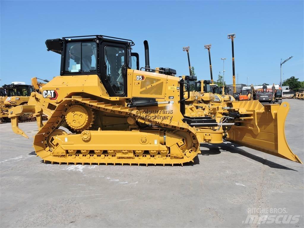 CAT D5 推土机