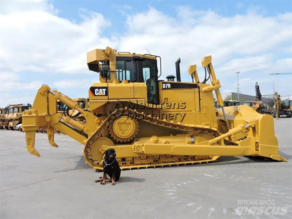 CAT D7R 推土机