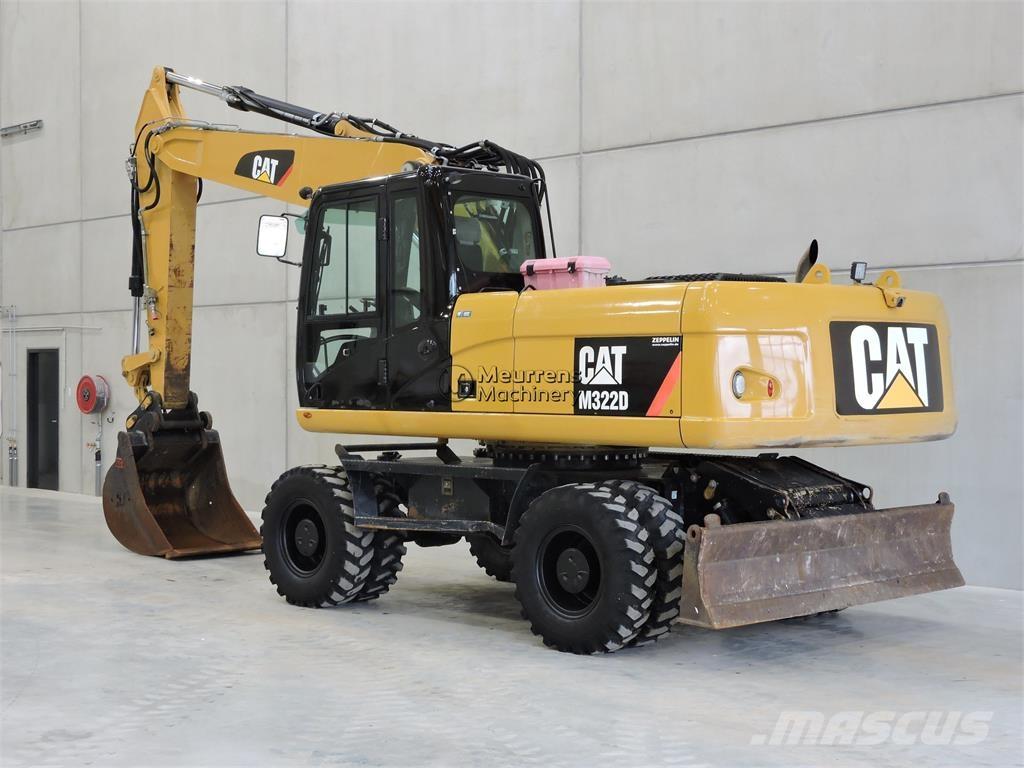 CAT M322D 轮式挖掘机