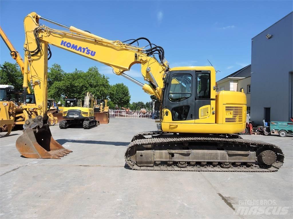 Komatsu PC228 履带挖掘机