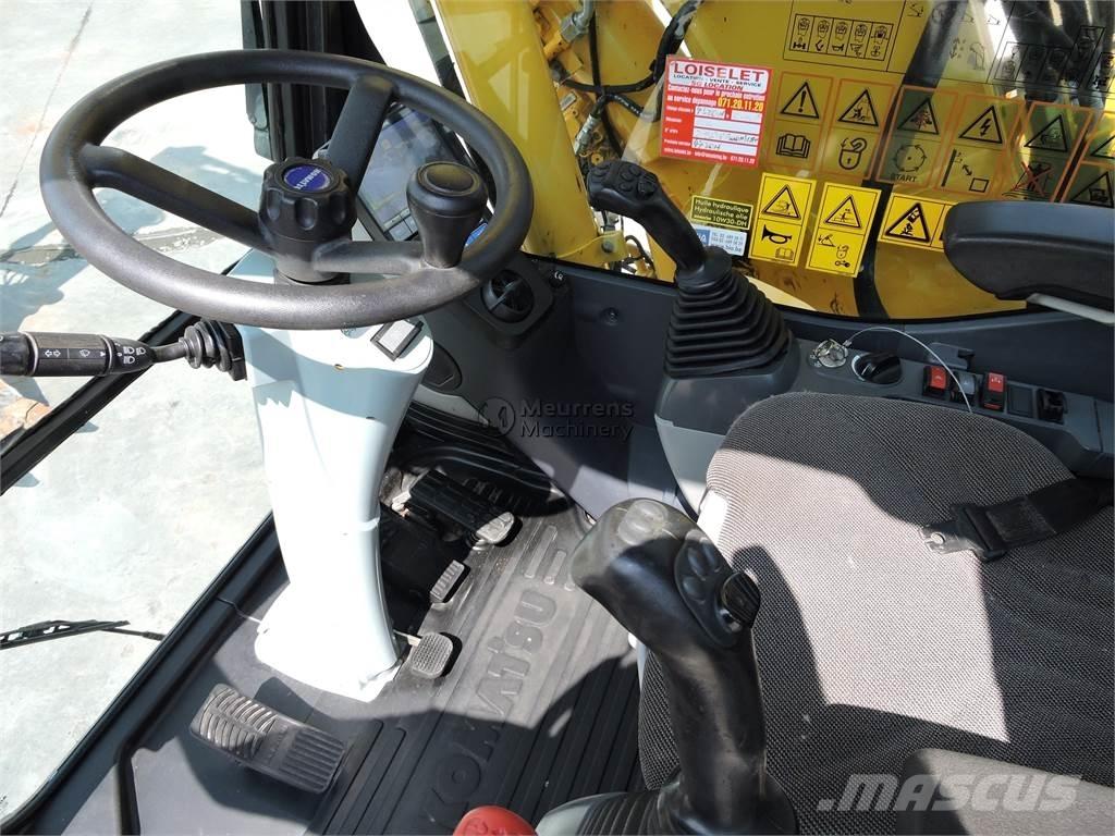 Komatsu PW148 轮式挖掘机