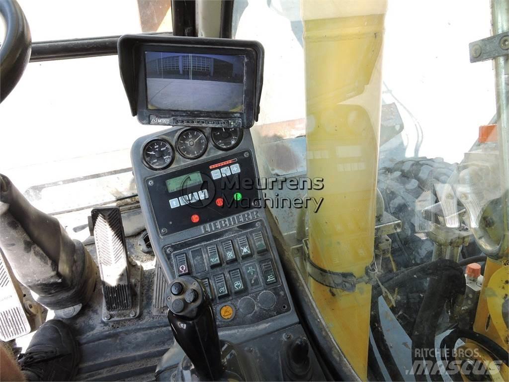 Liebherr A314 轮式挖掘机