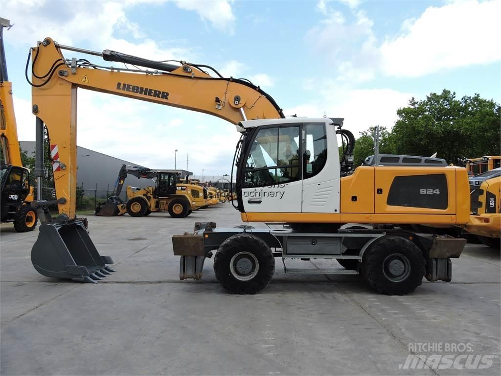 Liebherr A924 轮式挖掘机