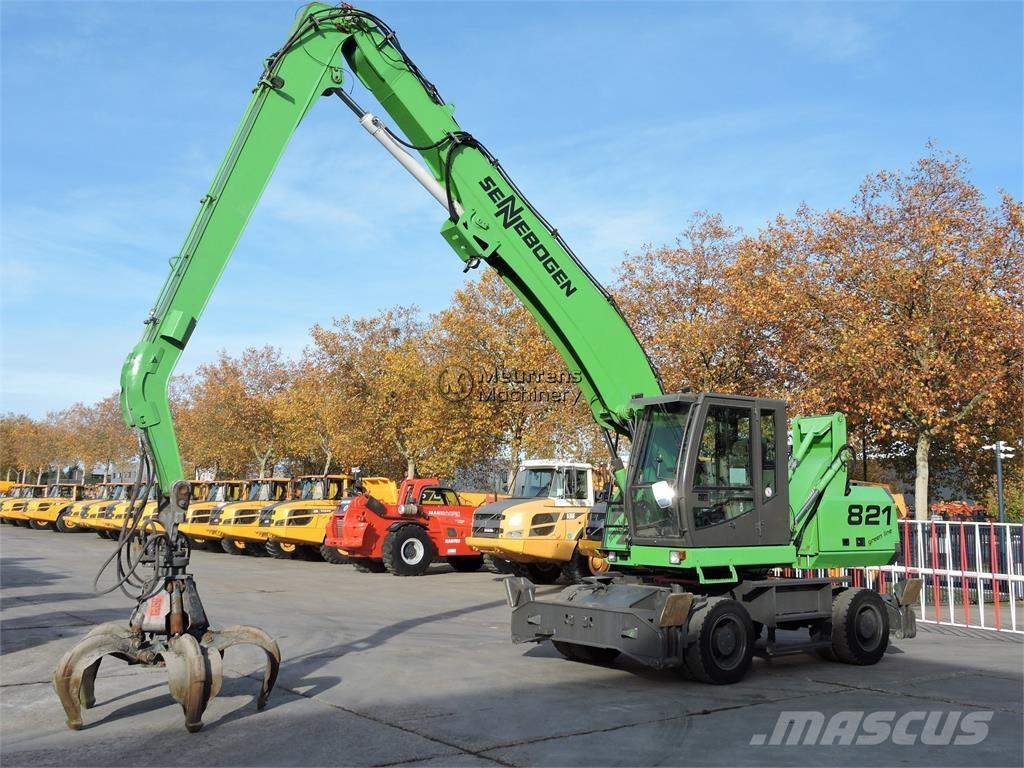 Sennebogen 821M 工业挖掘机