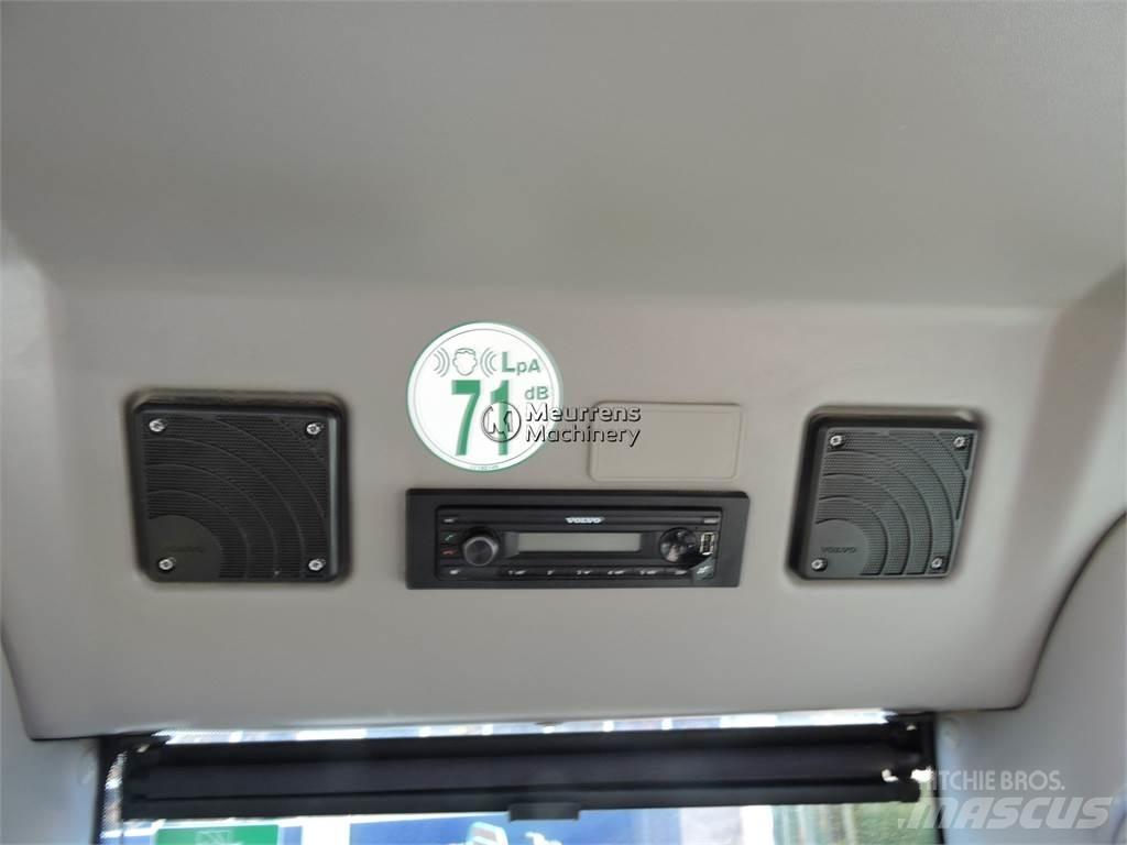 Volvo ECR235EL 履带挖掘机