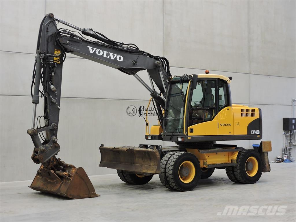 Volvo EW140C 轮式挖掘机