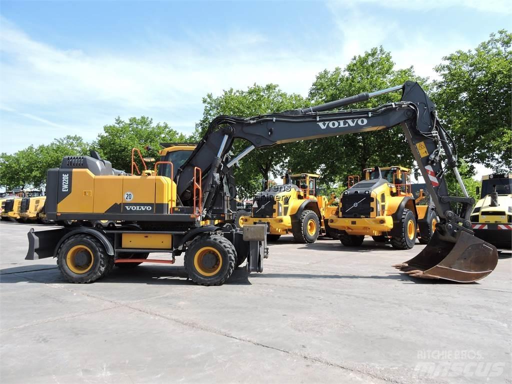 Volvo EW220E GERMAN 轮式挖掘机
