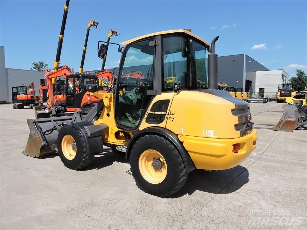 Volvo L25F 轮式装载机