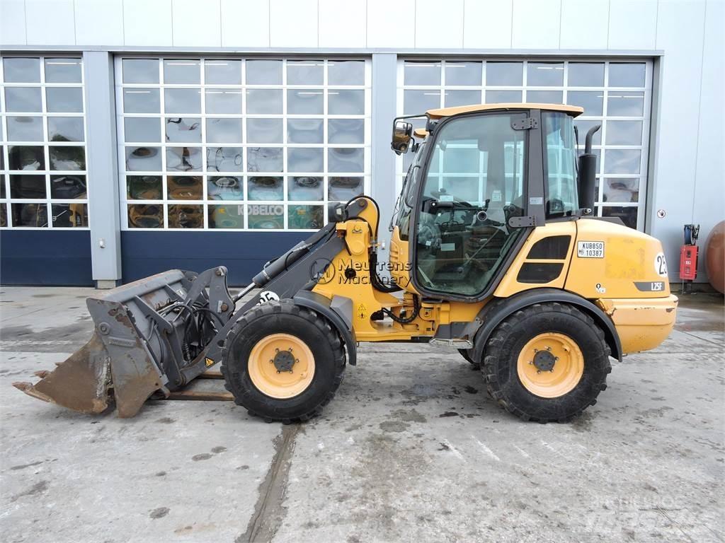 Volvo L25F 轮式装载机