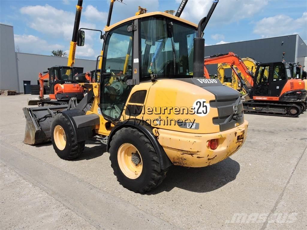 Volvo L25F + FORK 轮式装载机