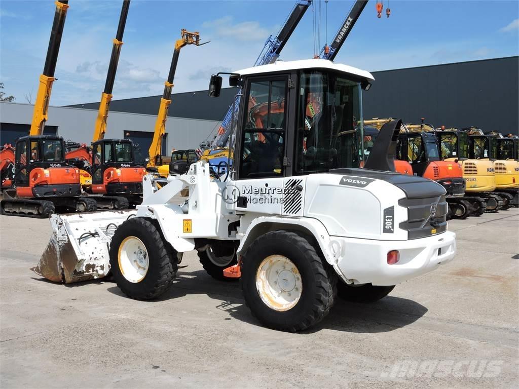 Volvo L30G + FORK 轮式装载机
