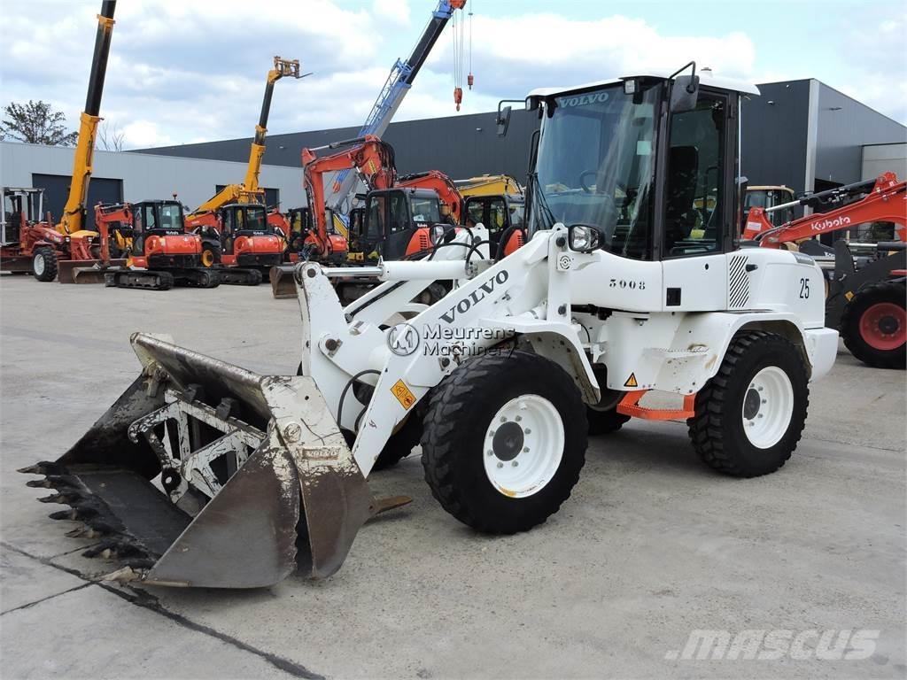 Volvo L30G + FORK 轮式装载机
