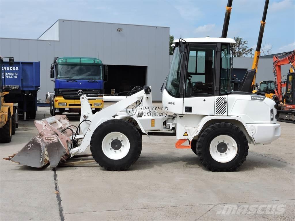 Volvo L30G + FORK 轮式装载机