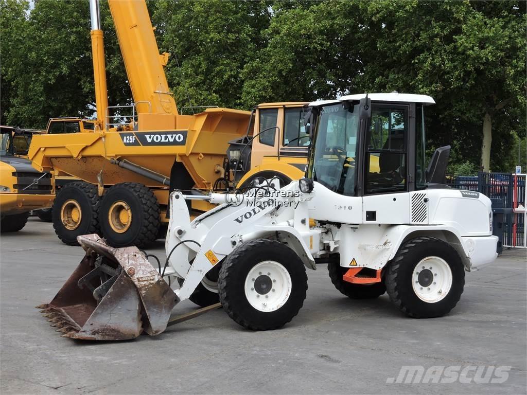 Volvo L30G + FORK 轮式装载机