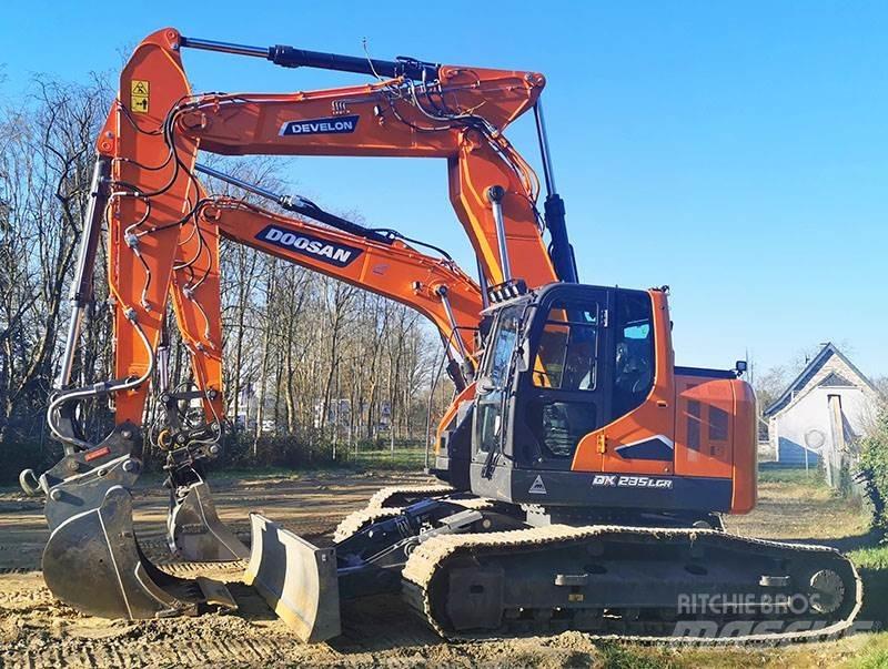 Develon DX 235 LCR-7 履带挖掘机