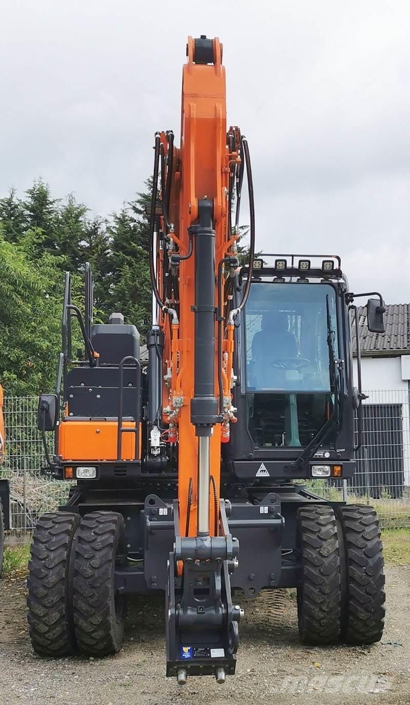 Doosan DX 160 W-7 轮式挖掘机