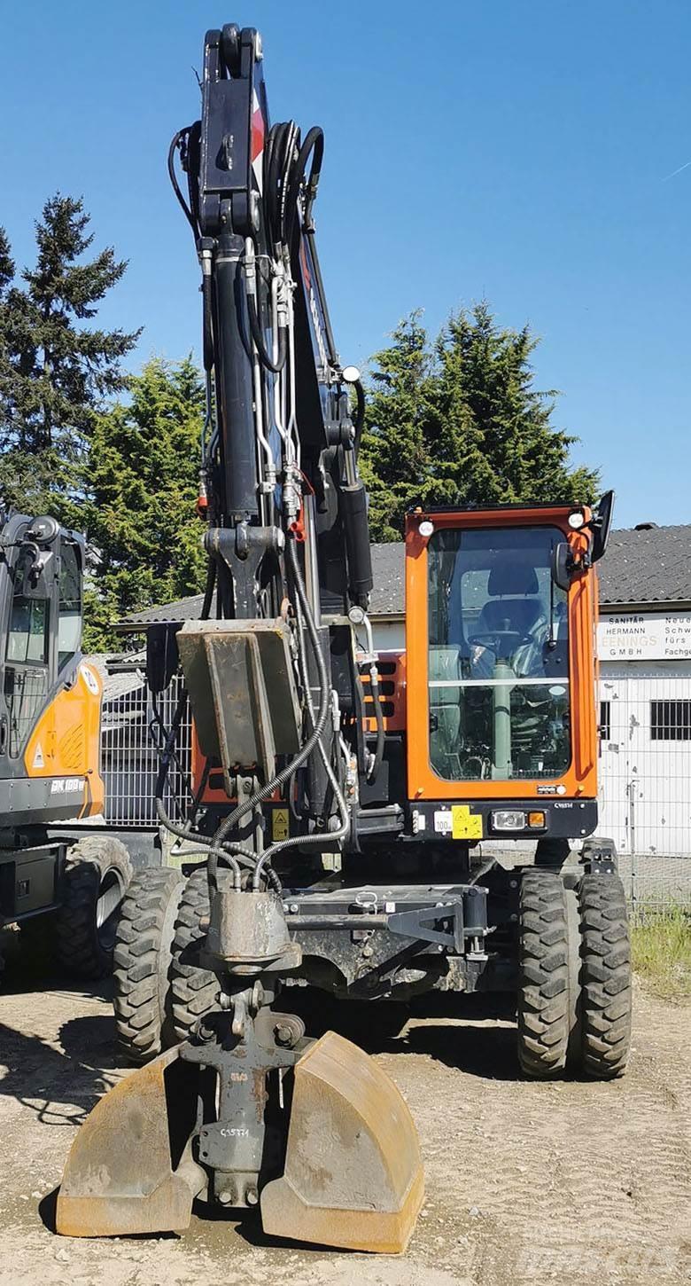 Schaeff TW 95/5 轮式挖掘机